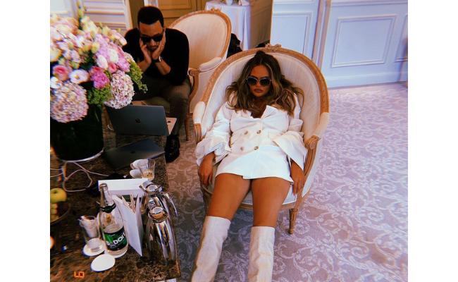 Chrissy Teigen and John Legend has the wedding anniversary to die for! Love lives here