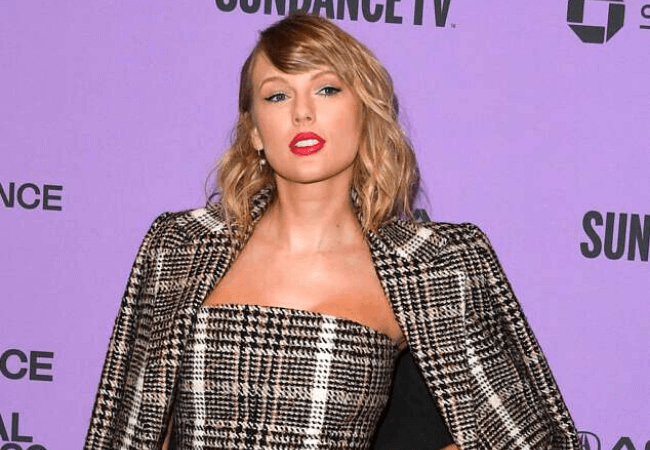 Taylor Swift signs new publishing deal with Universal Music