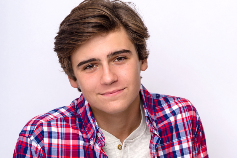 Lincoln Melcher: Career, Movies, Girlfriend, And Net Worth
