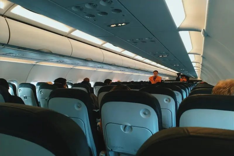 6 Advantages Of Booking Flight Tickets Online