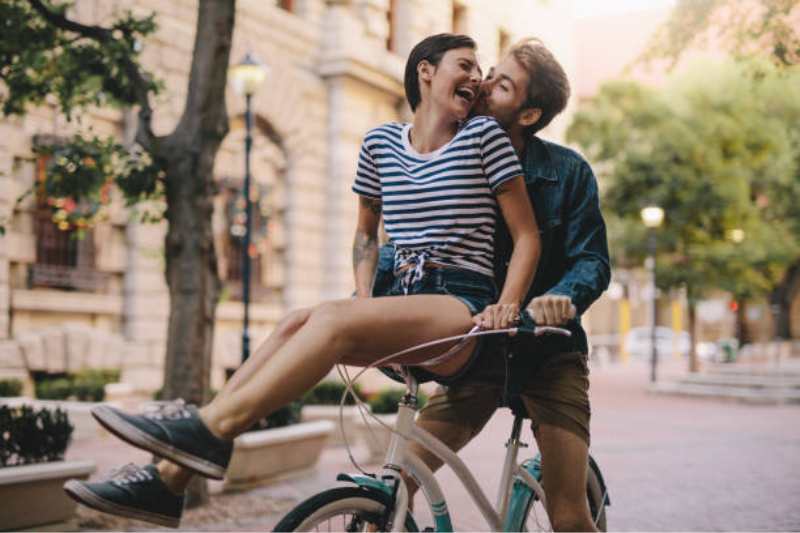 How to Get a Boyfriend: 10 Proven Tips That Actually Work
