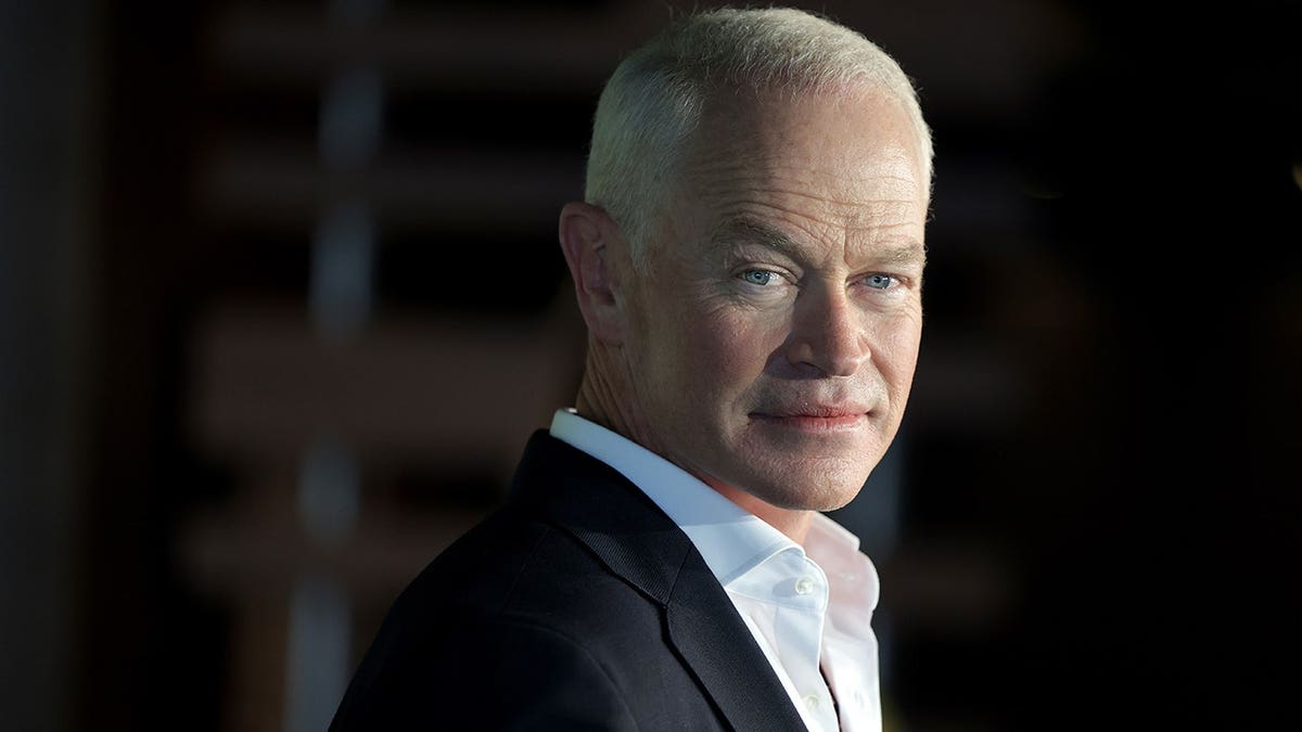 Neal McDonough - A Dark Descent