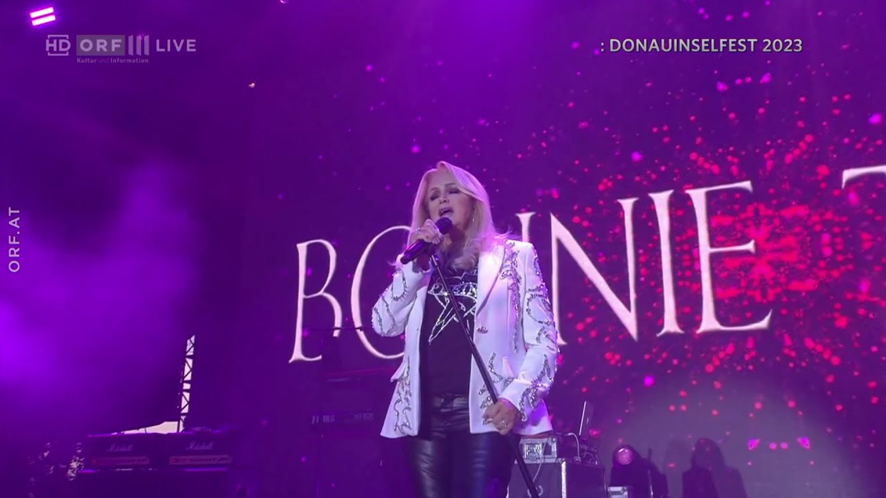 Bonnie Tyler performing live in concert