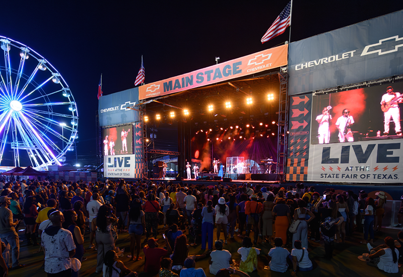 Traditional American state fair entertainment venue