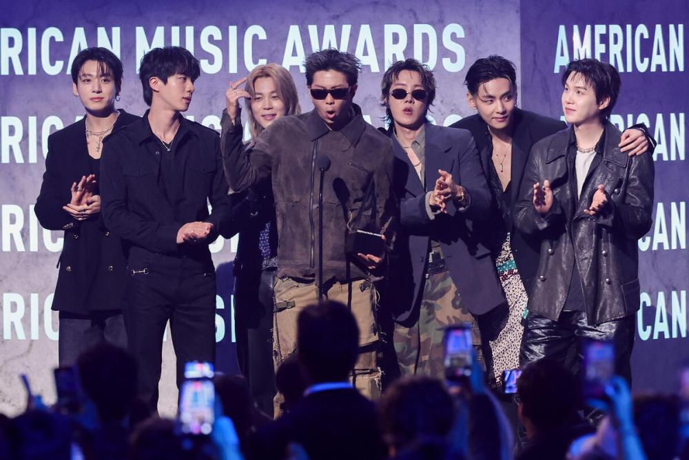 BTS Claims Artist of the Year Crown at 2026 American Music Awards as Taylor Swift Faces Surprising Shutout