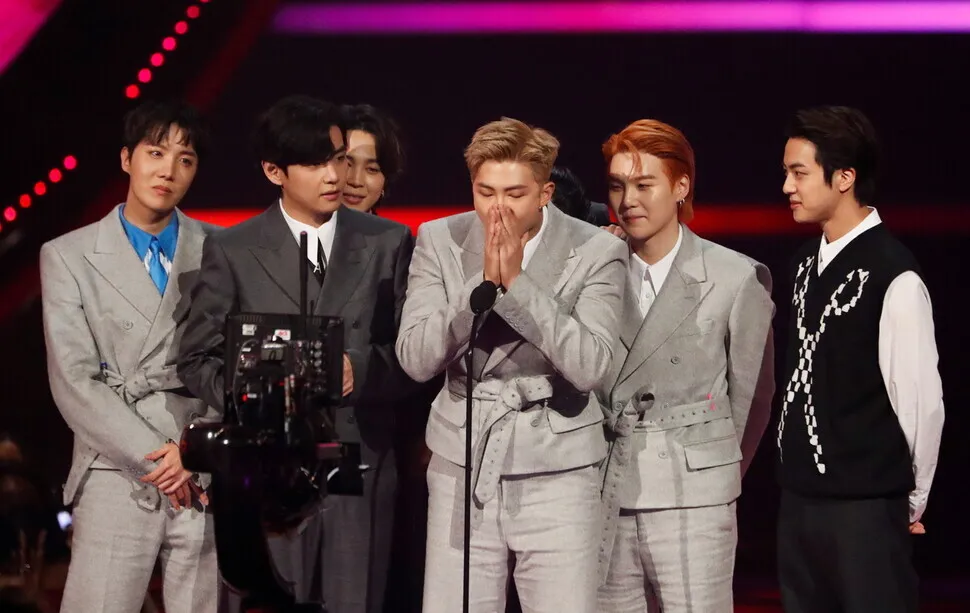 BTS - BTS Makes History with Top Honor