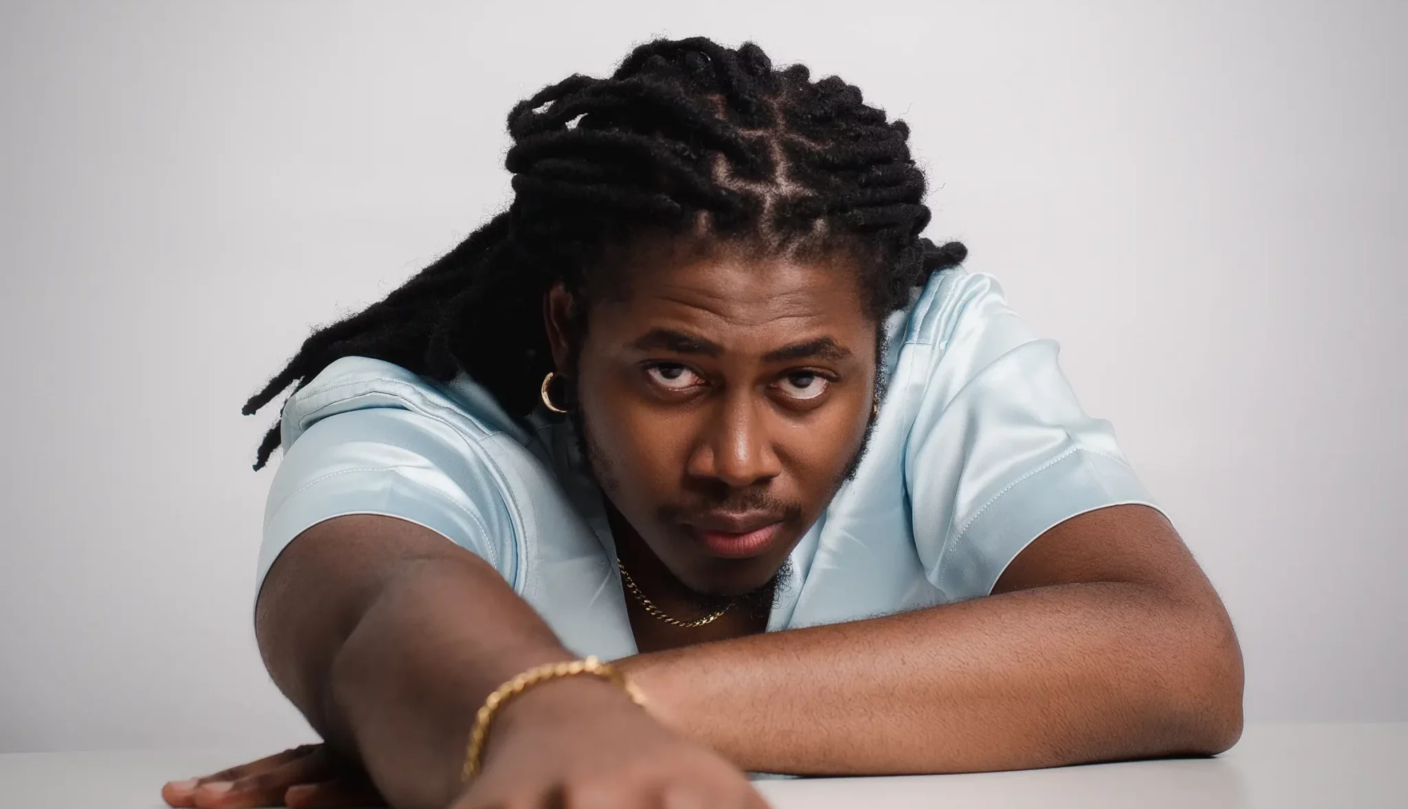 Dwin, The Stoic artist performance