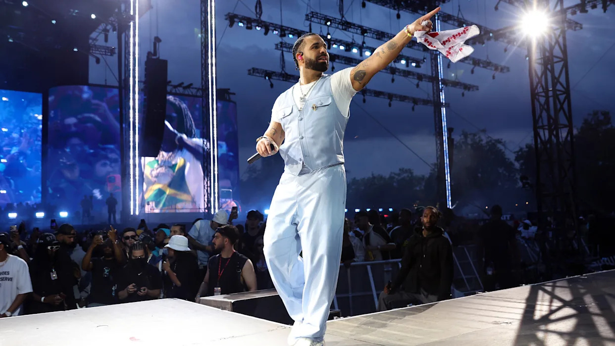 Drake 'ICEMAN' Holds Strong at - Cross-Cultural Appeal Drives Modern Chart Success