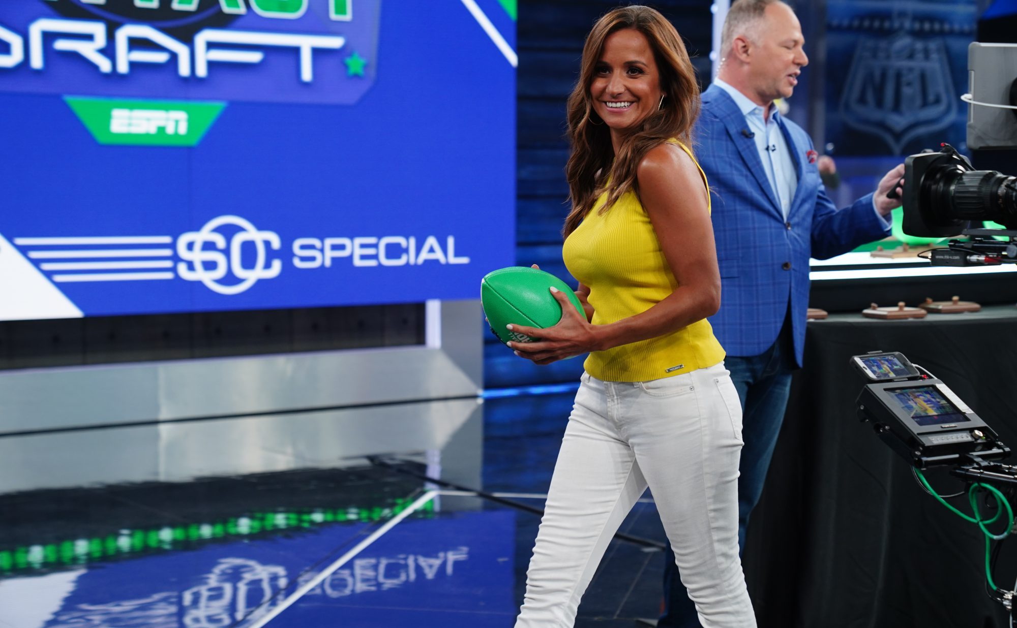Dianna Russini in NFL Network broadcast studio