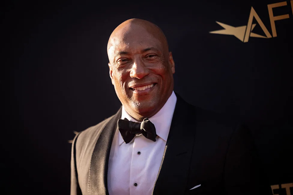 Byron Allen Steps Into Late - From Comedy Clubs to Media Empire