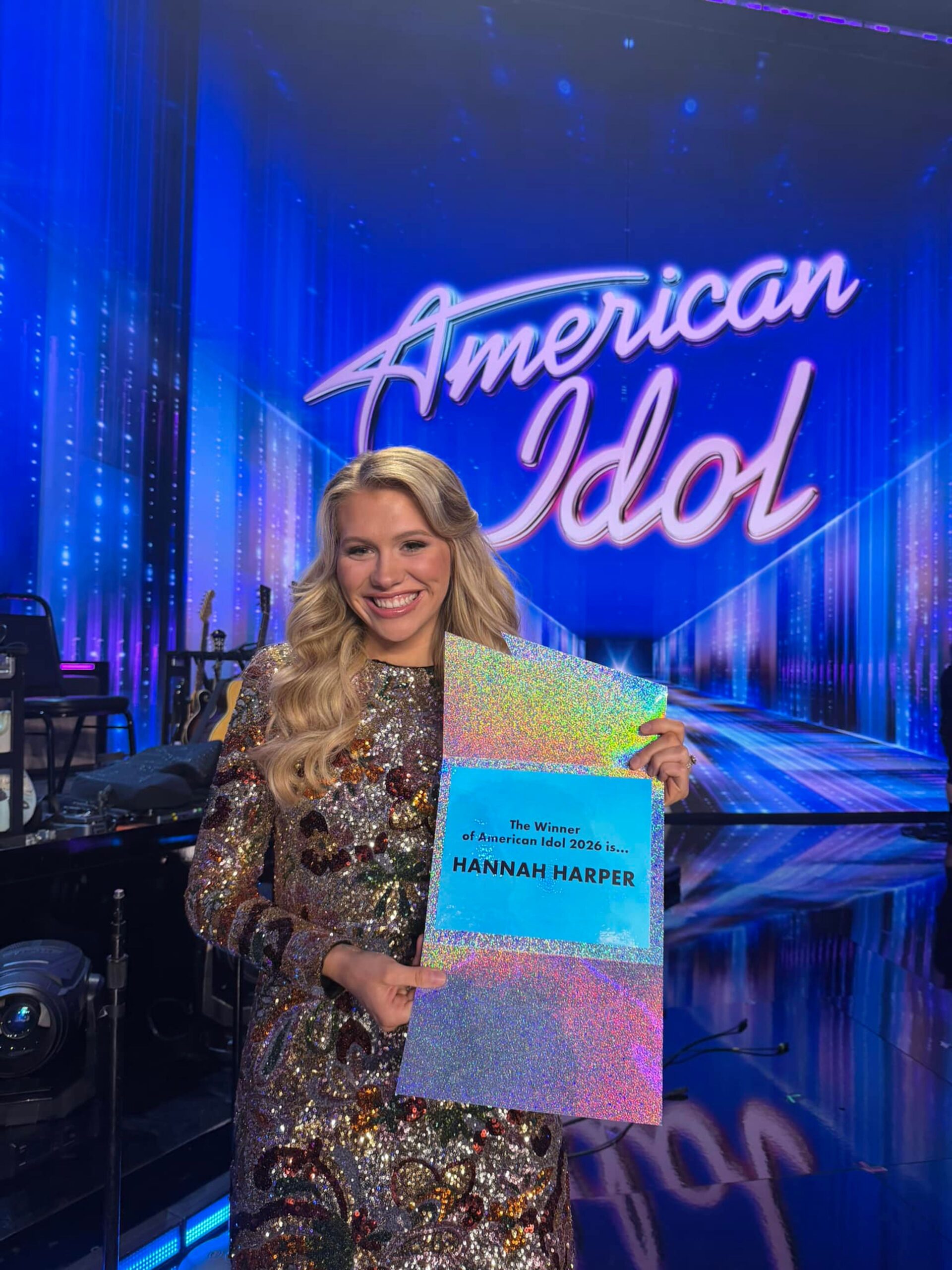 Hannah Harper celebrating her American Idol Season 24 victory