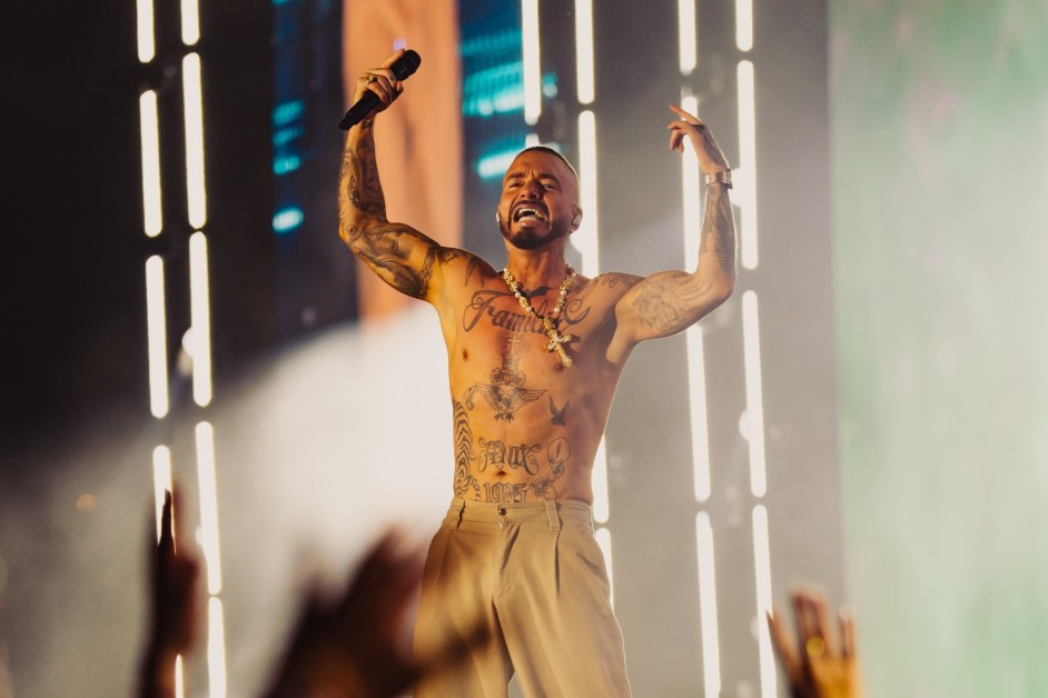 J Balvin performing at Sueños Festival 2026