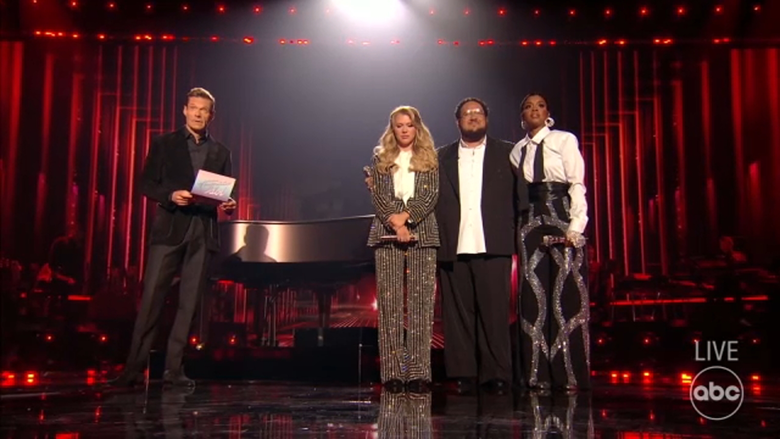 American Idol finale stage with contestants