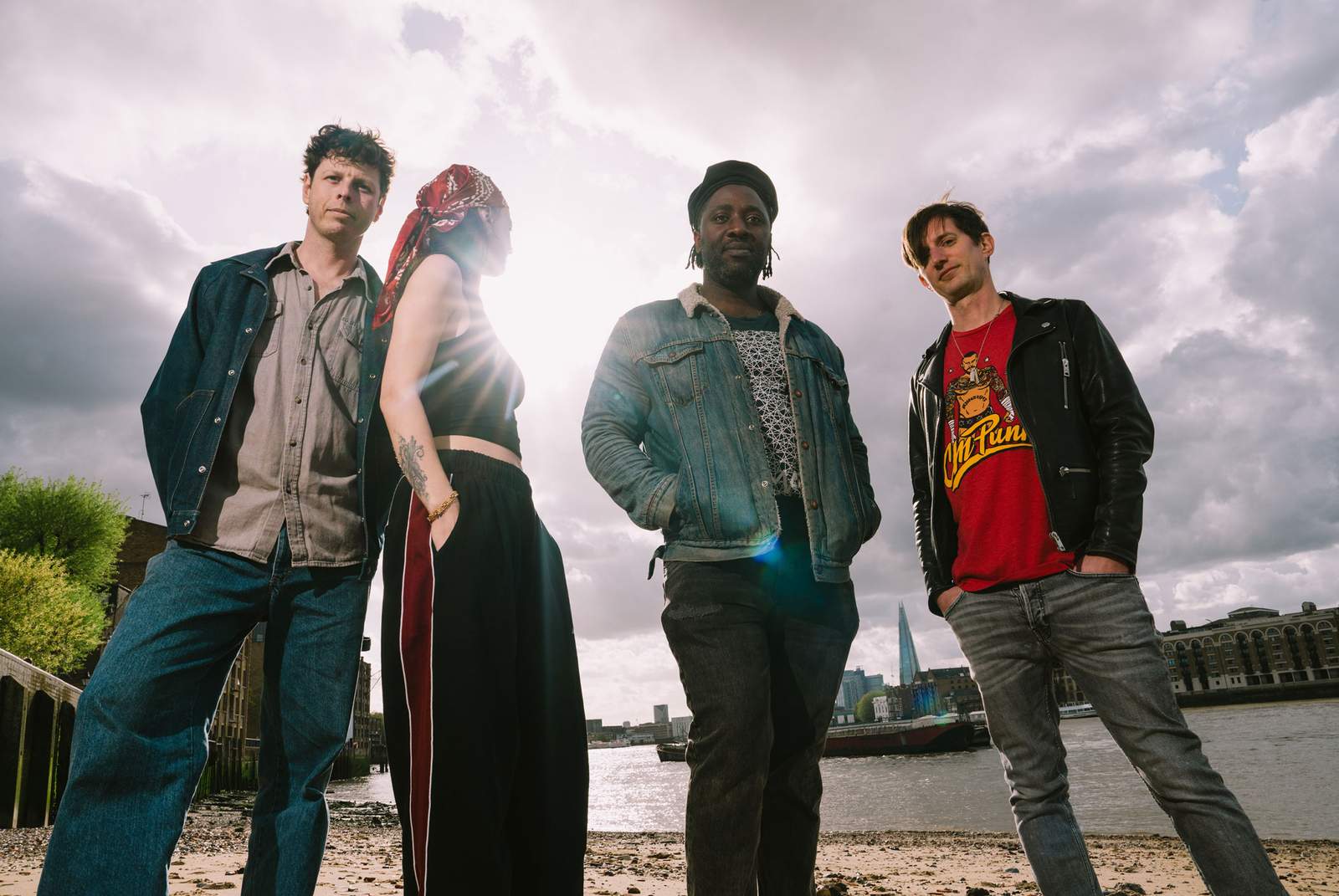 Bloc Party - Leading with 