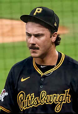 Paul Skenes pitching for Pittsburgh Pirates