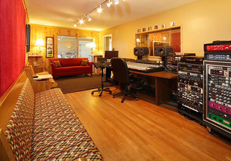 Nashville music songwriting recording studio session