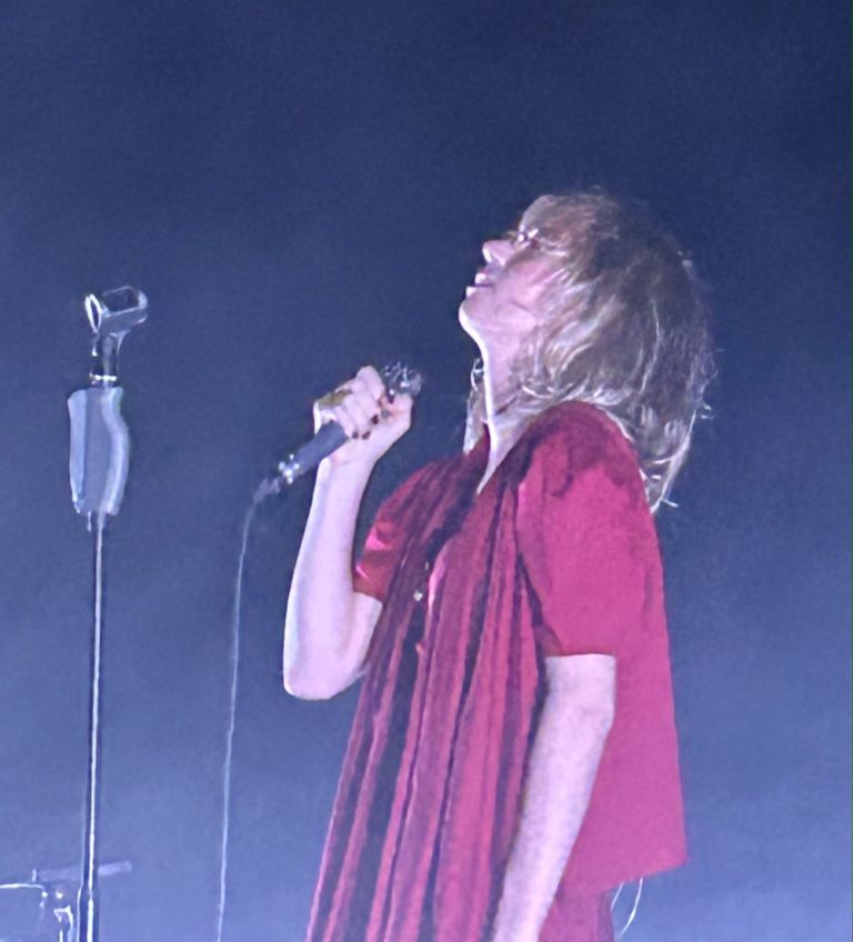 Maya Hawke live concert performance