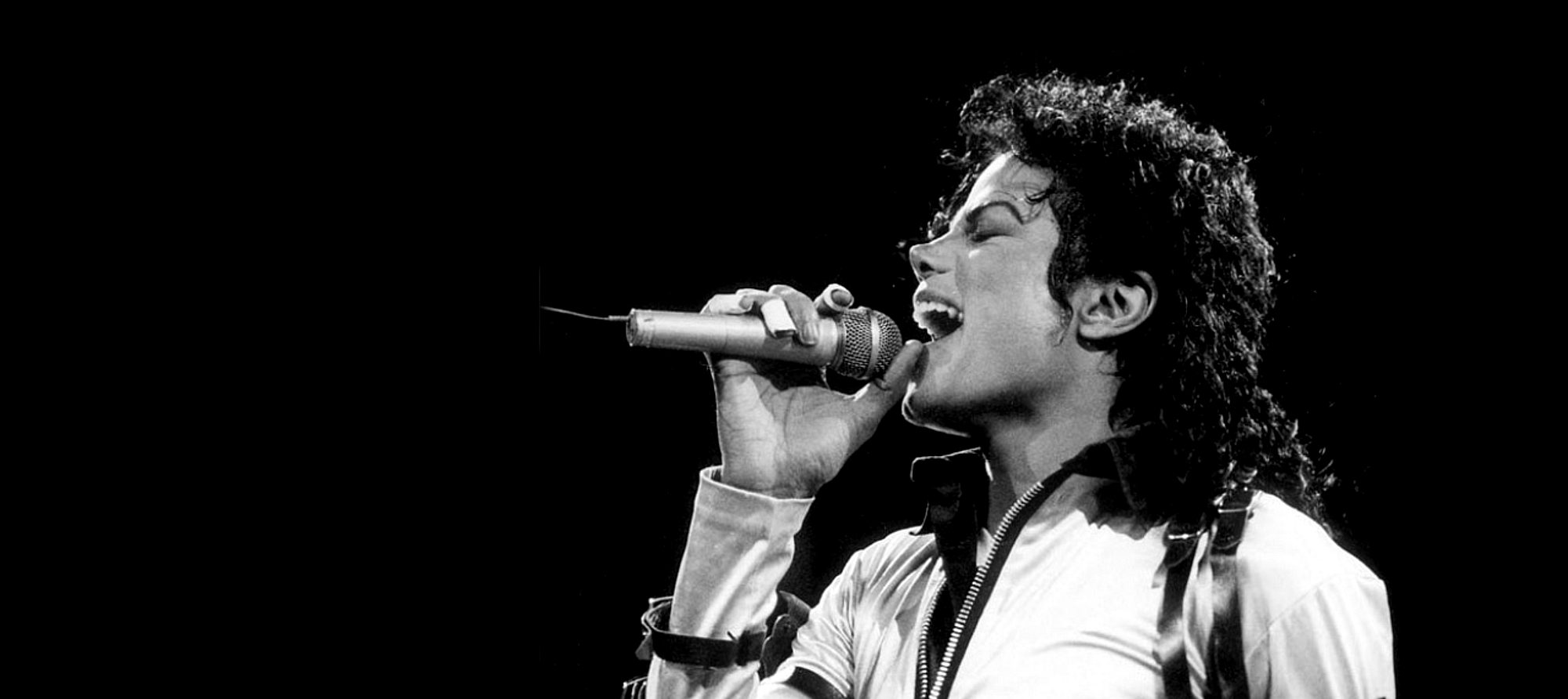 Michael Jackson iconic stage performance and dance moves