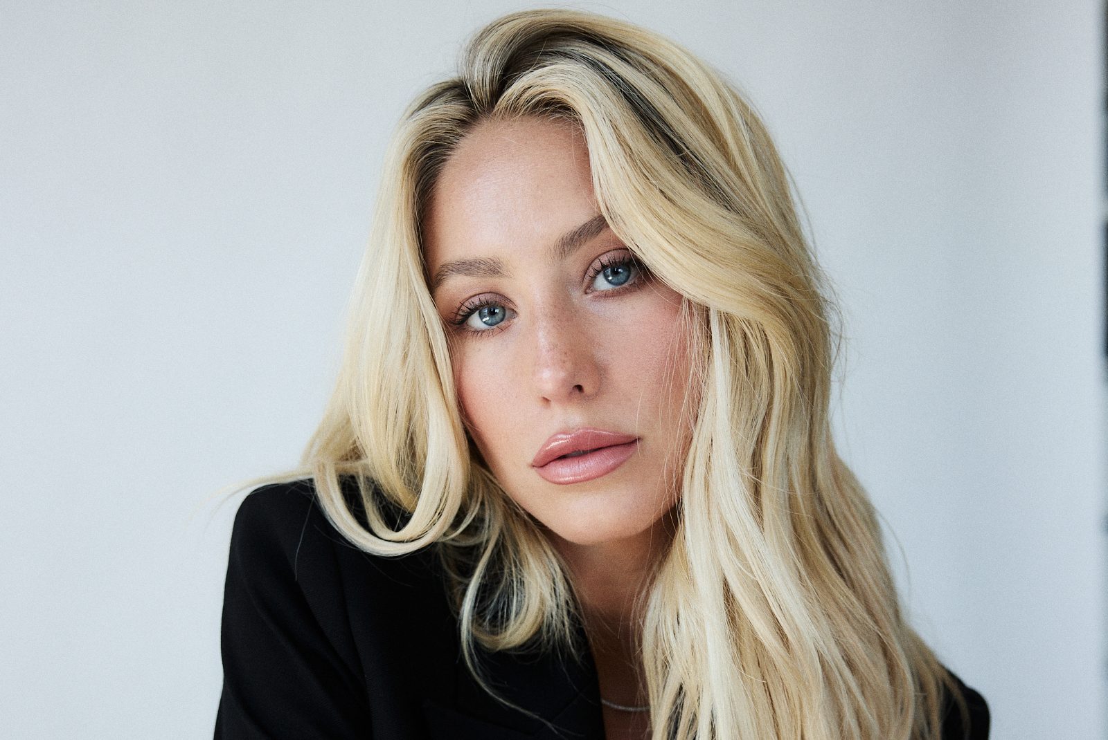 Alix Earle - Netflix's Growing Reality TV Empire