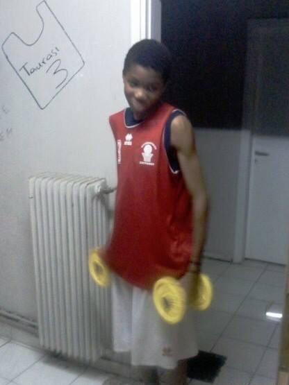 Giannis Antetokounmpo - A childhood with no country