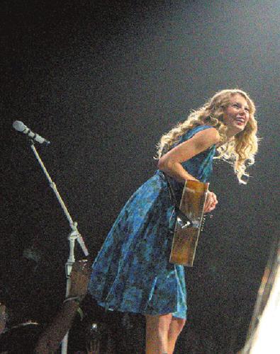 Taylor Swift - A Musical Homecoming