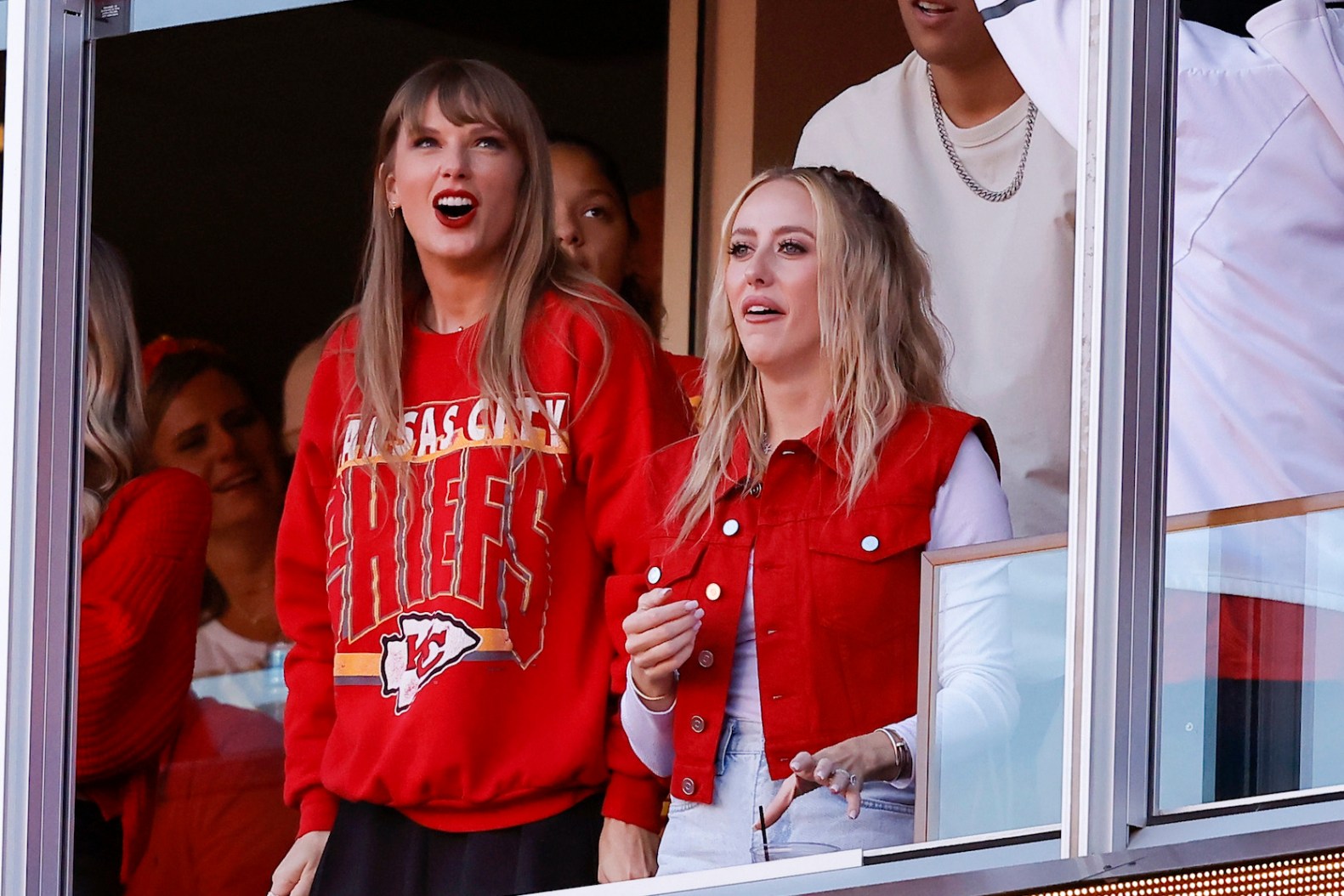 Taylor Swift attending Kansas City Chiefs football game
