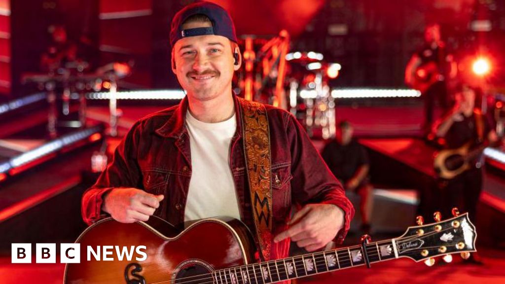 Morgan Wallen at a major music awards ceremony