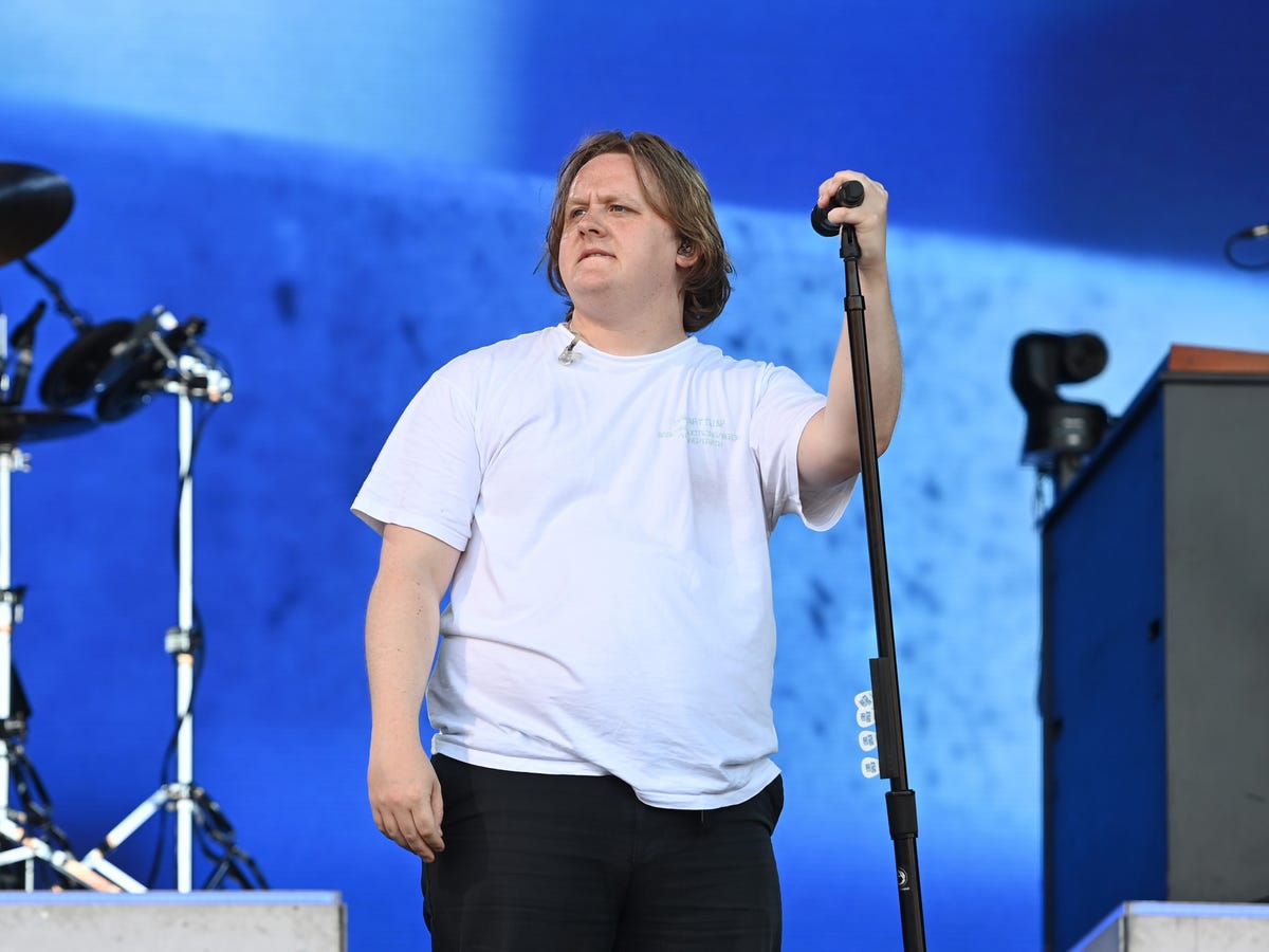 Lewis Capaldi - Candid About the Tough Times