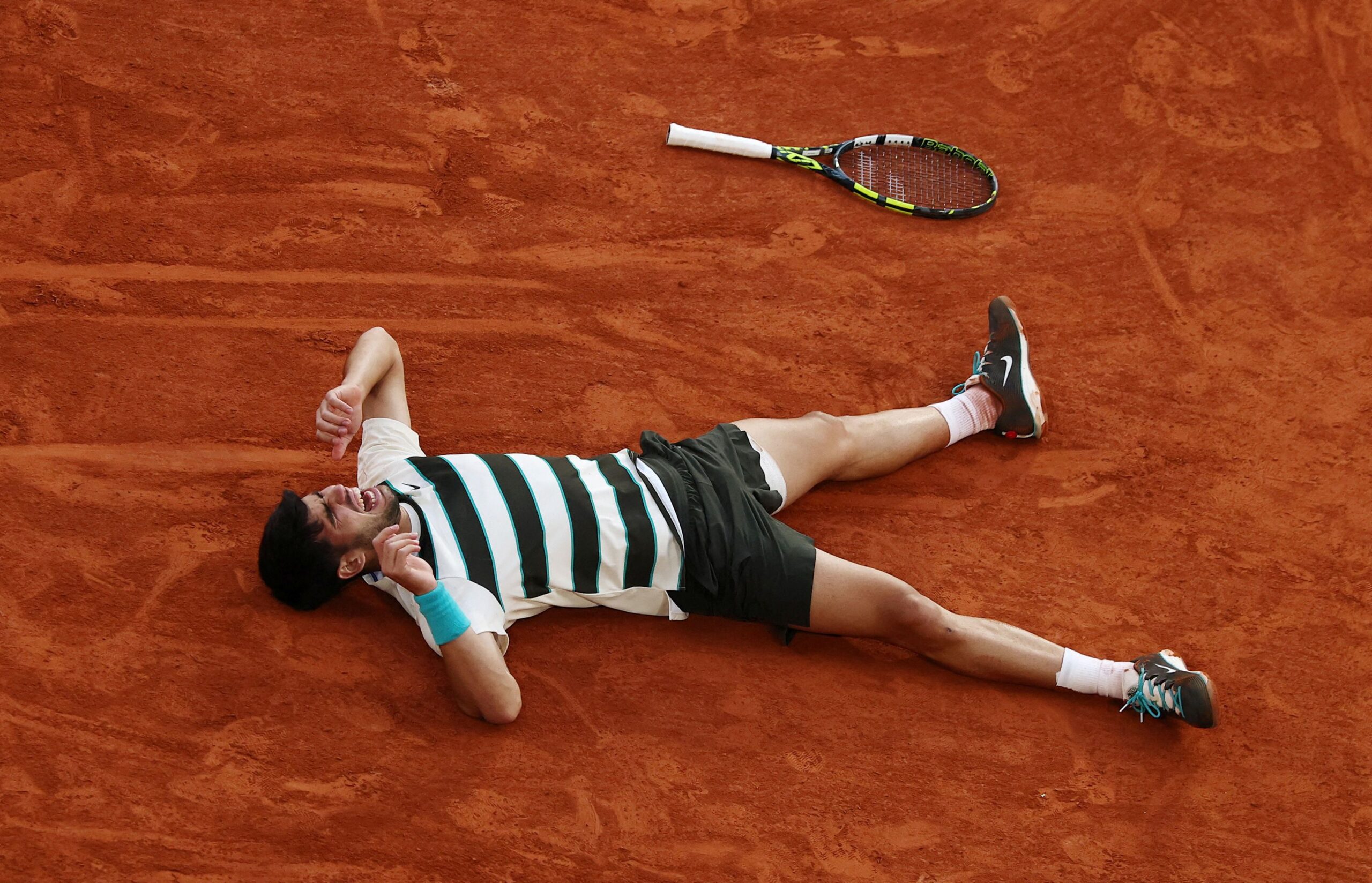 Carlos Alcaraz competing at Roland Garros