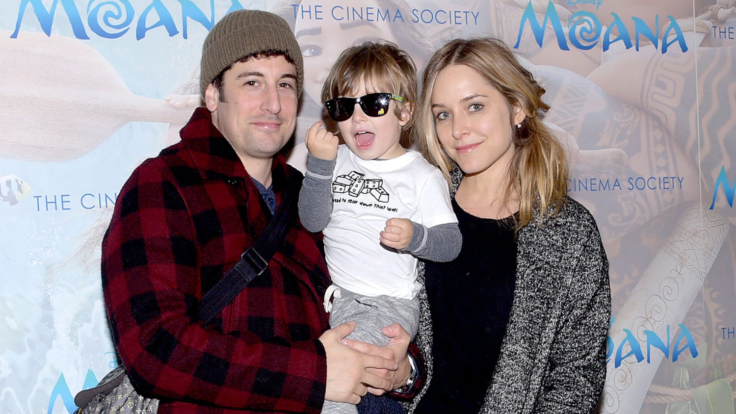 Jason Biggs and Jenny Mollen at family event