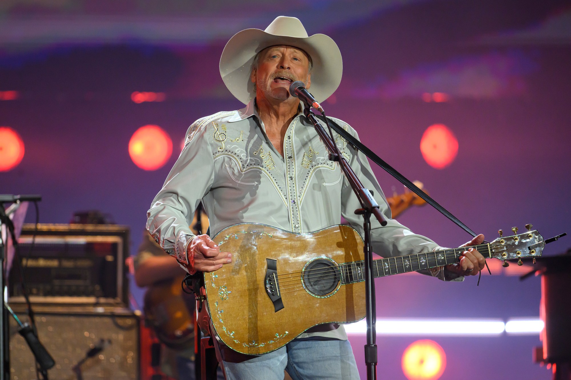 Alan Jackson country - Knowing How to Leave the Stage