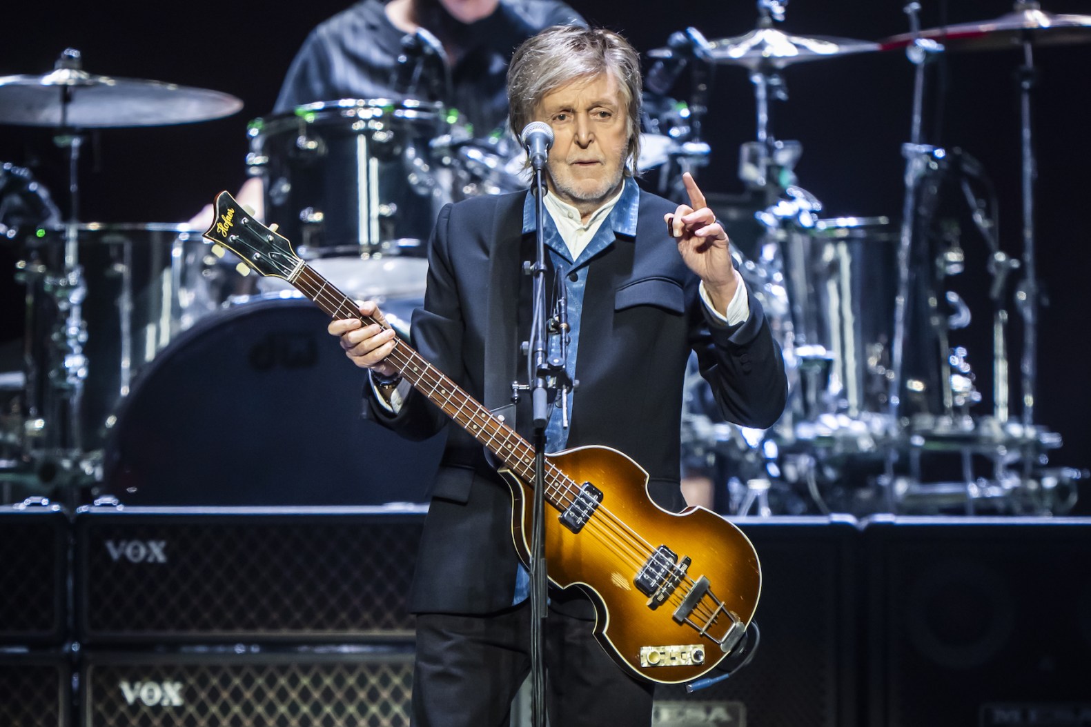 Larry David Refused to Sing Along at a Paul McCartney Concert and Jimmy Kimmel Has Thoughts