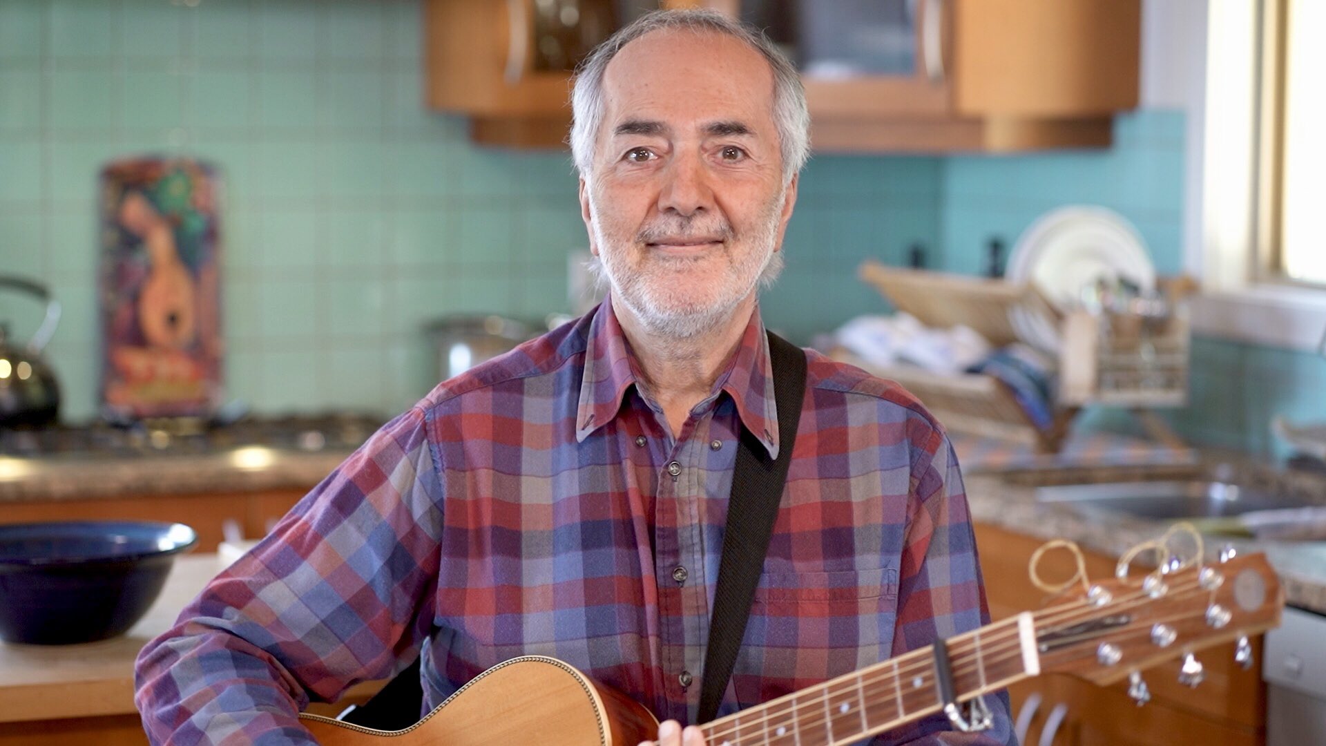 Raffi performing for children audience