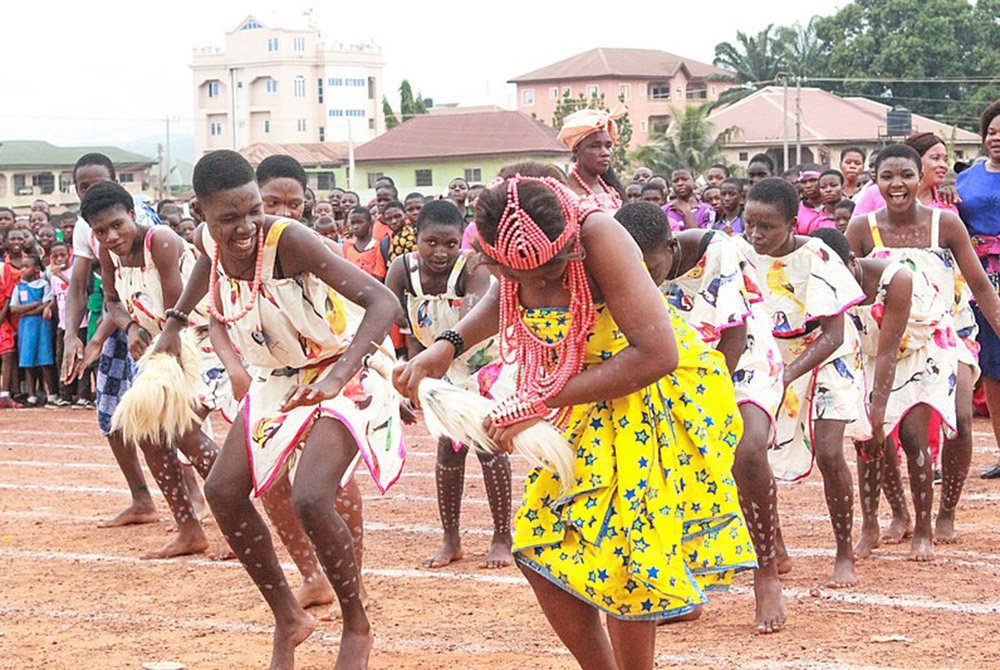 Nigerian cultural performers traditional music dance