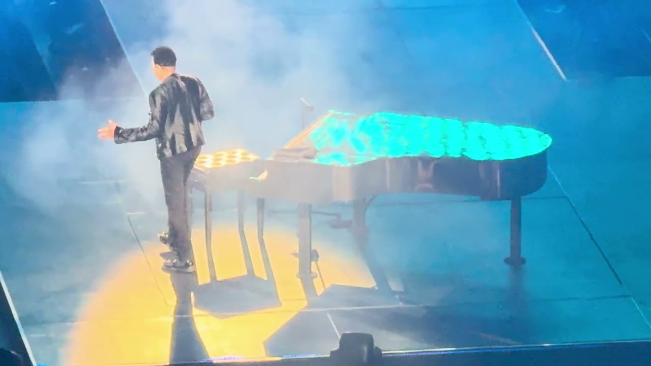 Lionel Richie - Still Touring, Still Judging, Still Selling Out Arenas