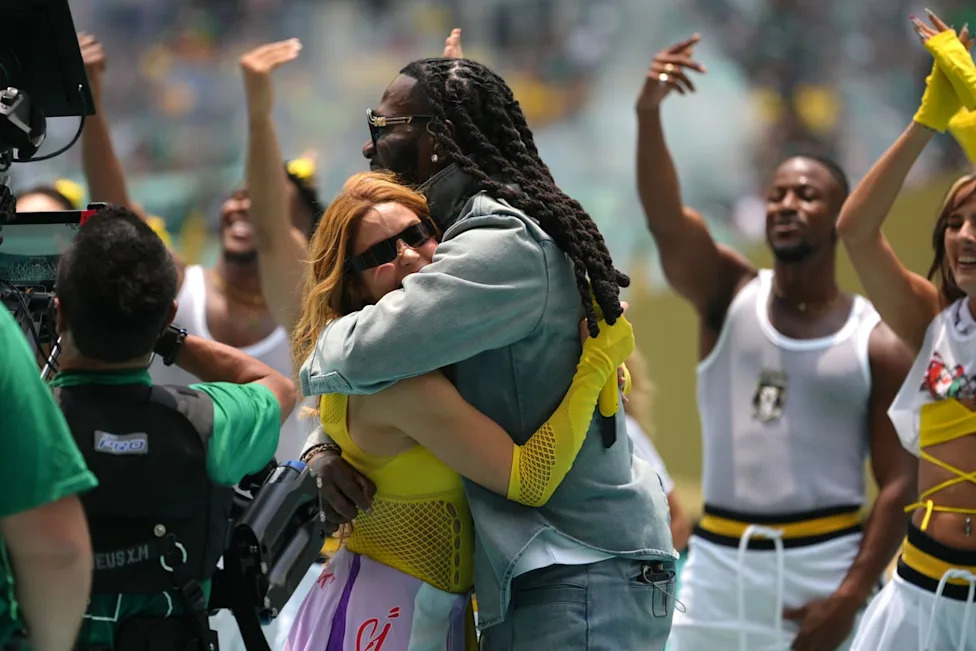 Shakira and Burna Boy Score Big With 'Dai Dai,' Making History on the Billboard Hot 100