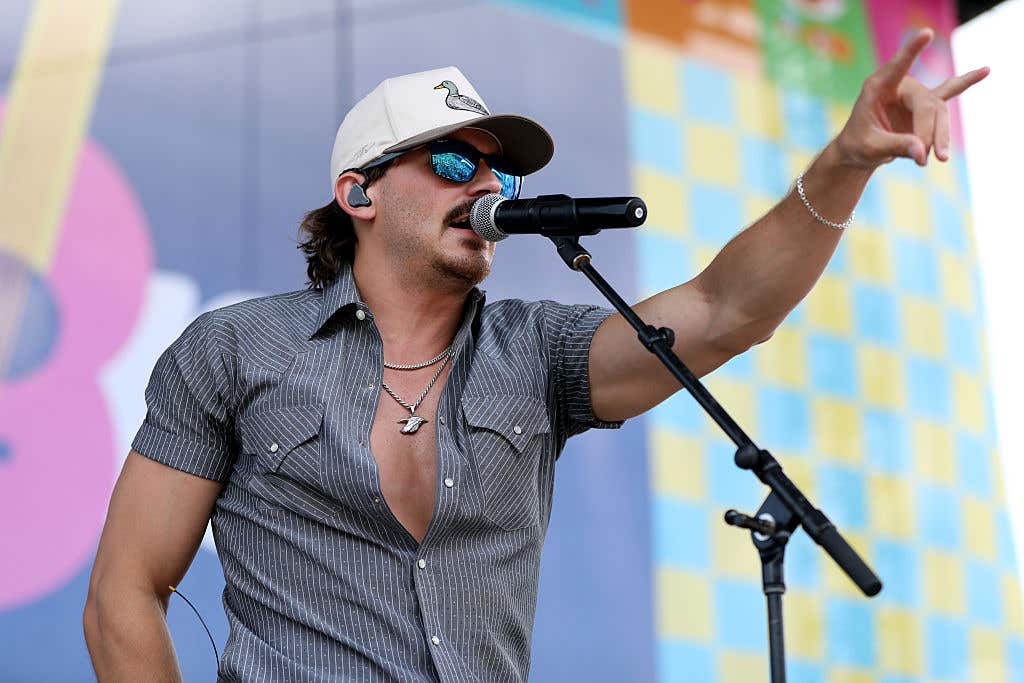 Tucker Wetmore Commands the Stage - The Evolution of Modern Country Sound