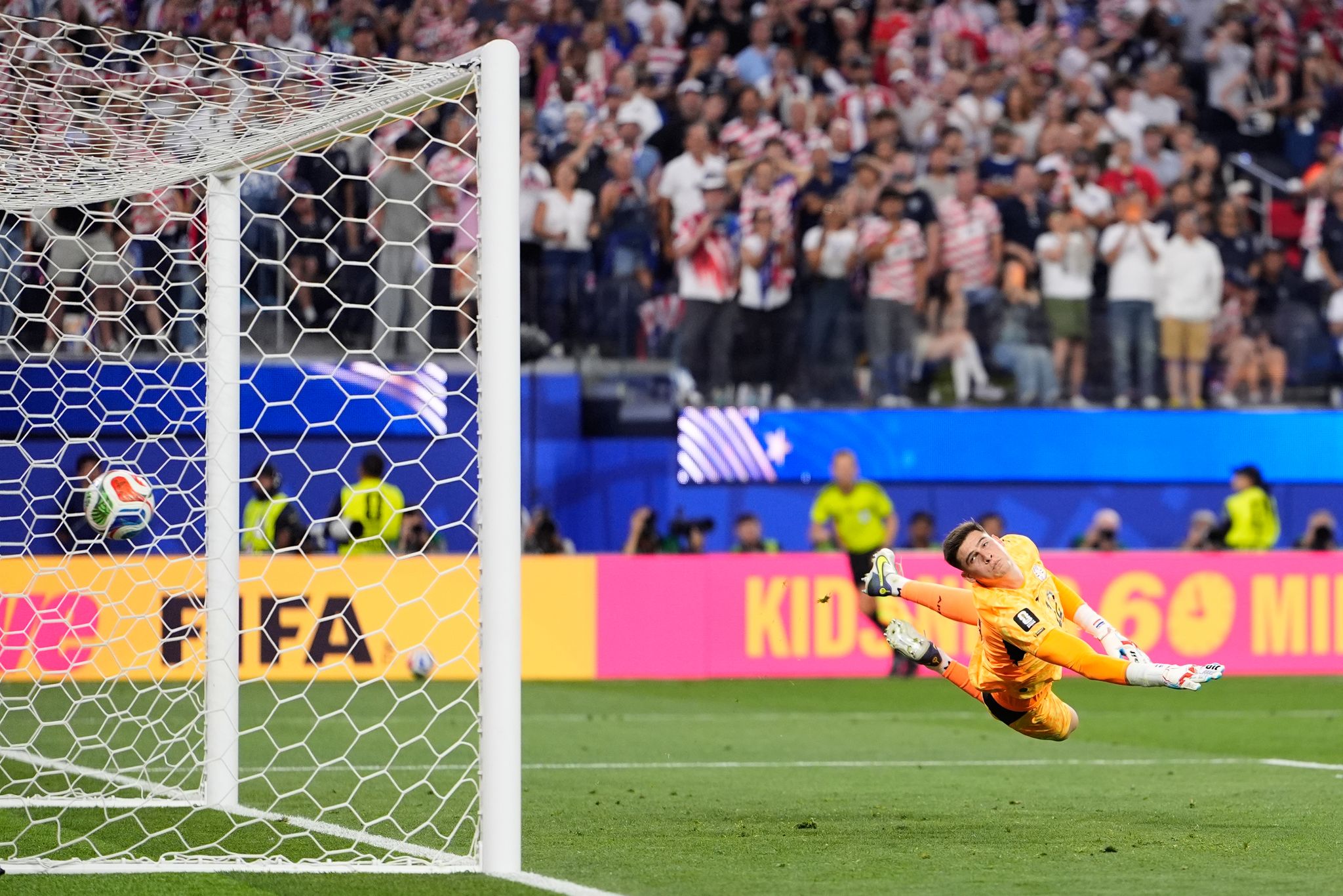 Gio Reyna World Cup Goal - The Goal That Stopped the Scroll