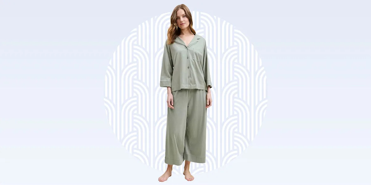 Gwyneth Paltrow Favorite Pajamas Are - The Perfect Gift That Feels Genuinely Luxurious