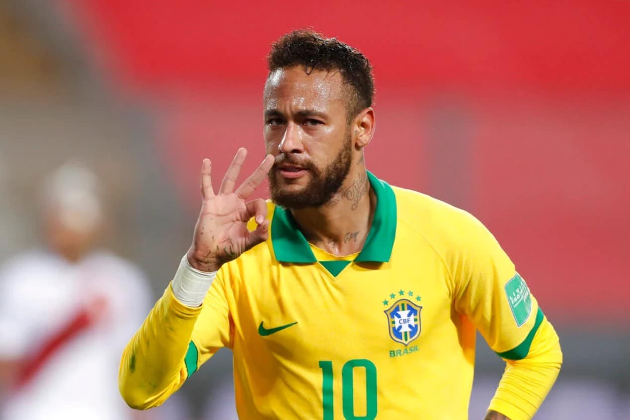 Neymar - The Santos prodigy and the birth of the showman
