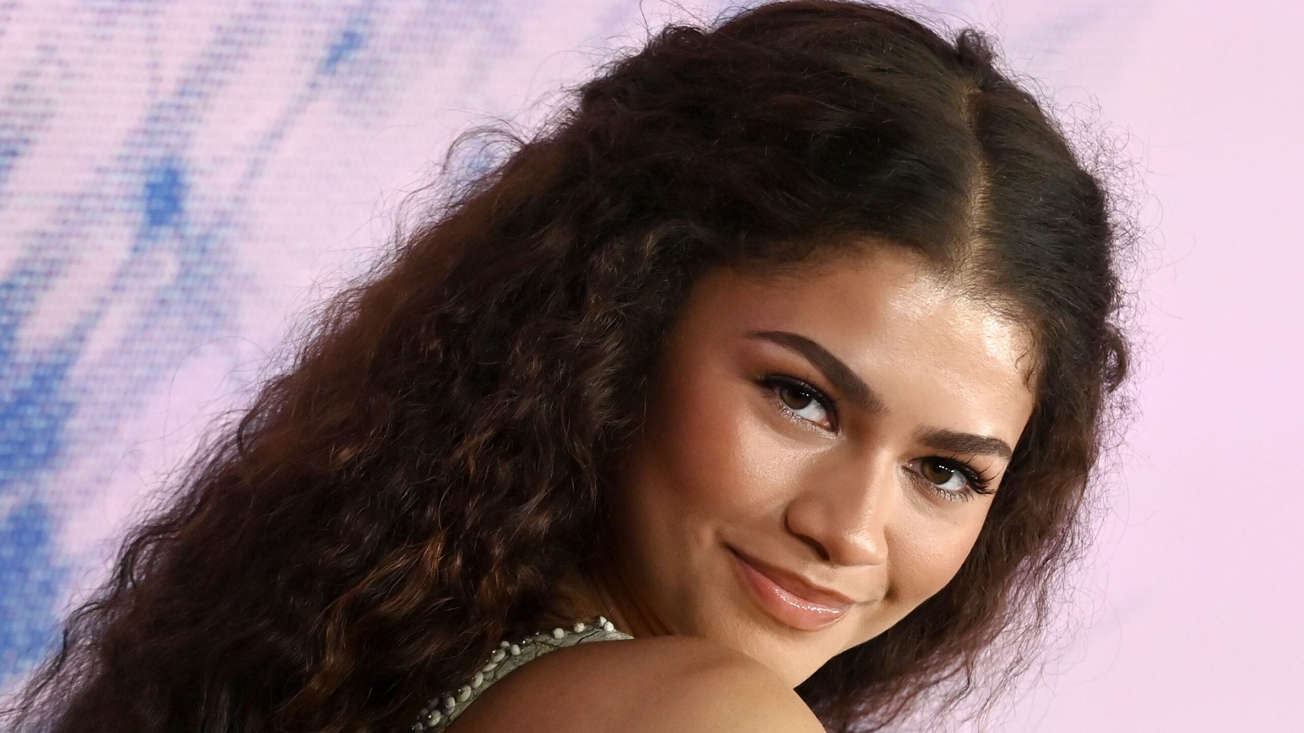 Zendaya - The Styling Team Behind the Magic
