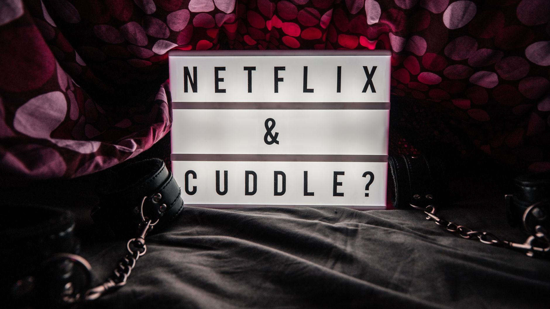 Voicemails for Isabelle official Netflix promotional poster