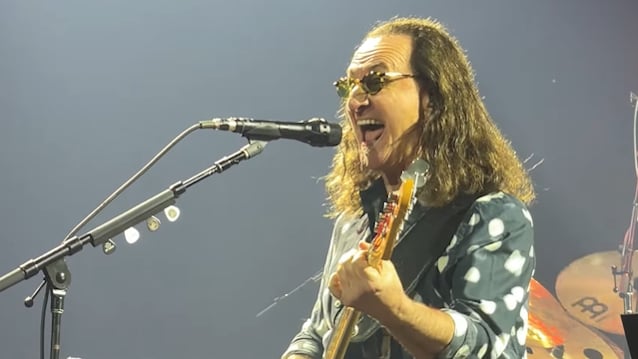 Geddy Lee Health Scare Forces - Geddy Lee: The Voice Behind a Legacy