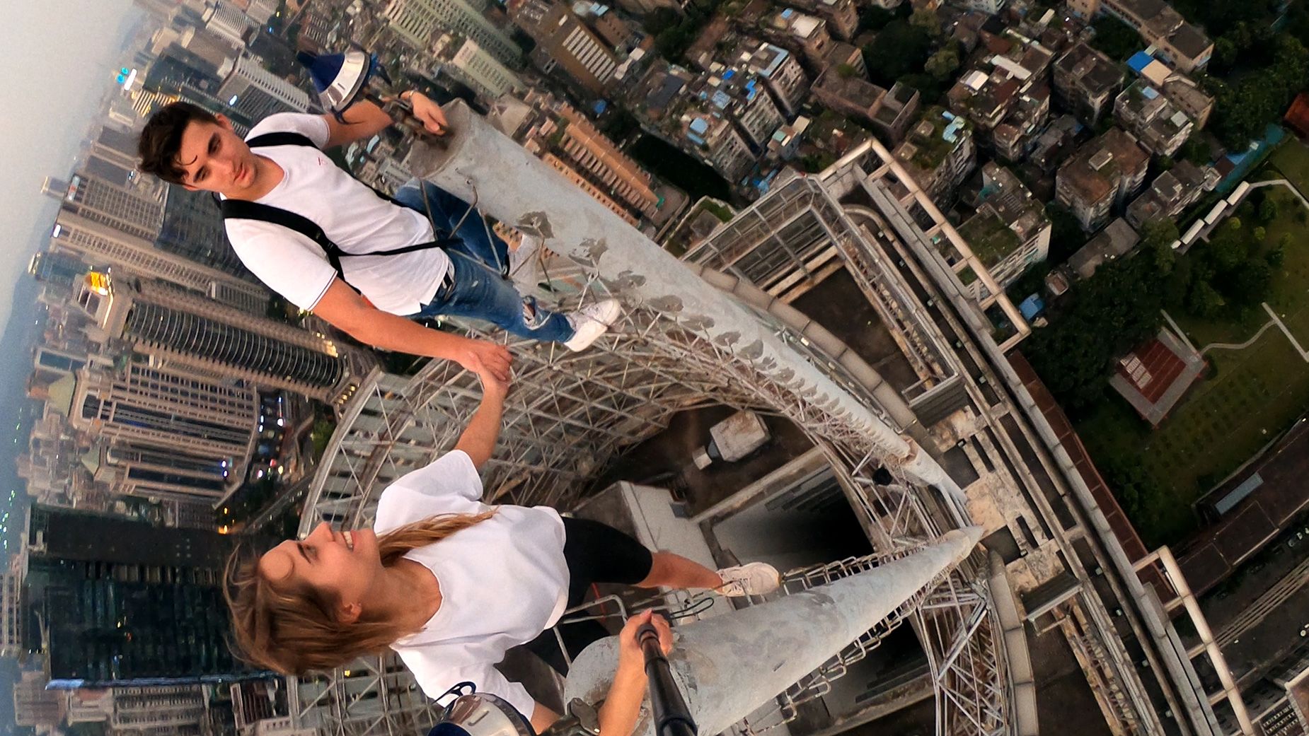 The Netflix Rooftoppers Who Climbed - The Empire State Building Climb That Shocked New York