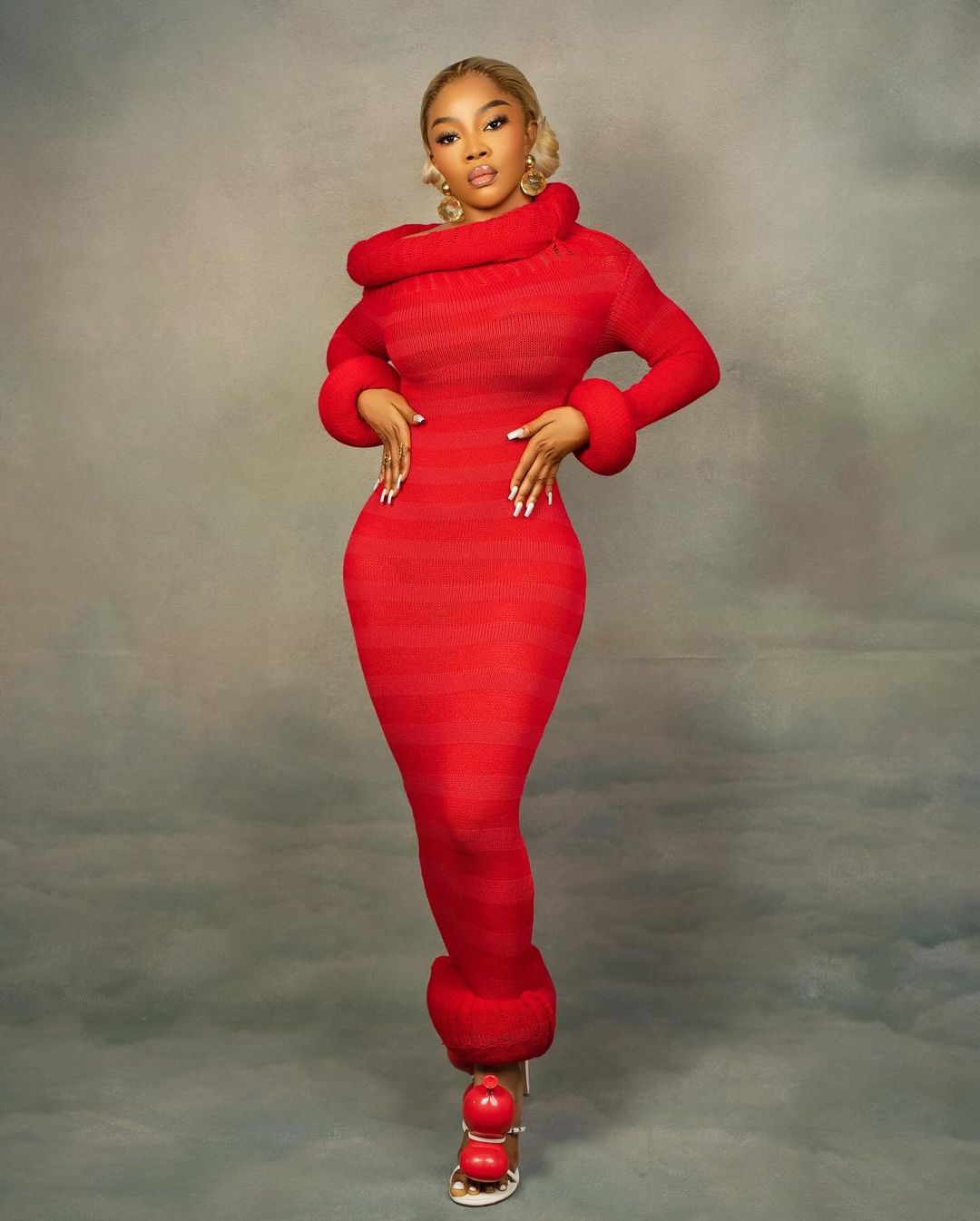 Toke Makinwa Red and Yellow - When a Celebrity Becomes a Colour Theory Argument